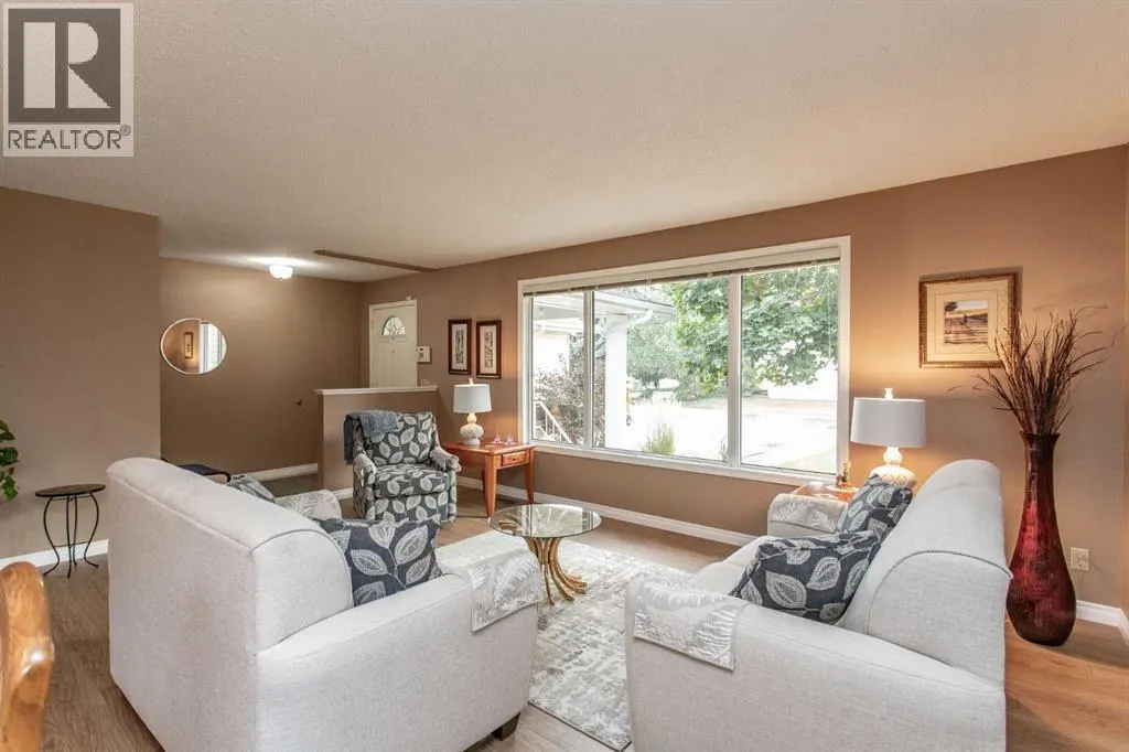 146 Welton Crescent
