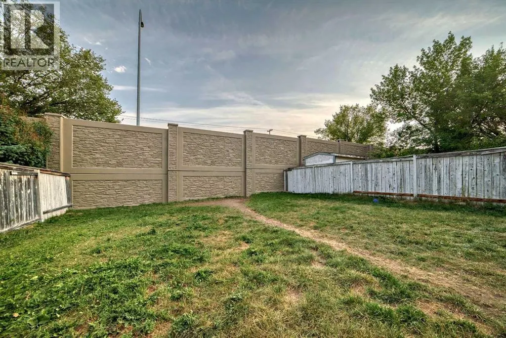 172 Panorama Hills Place NW