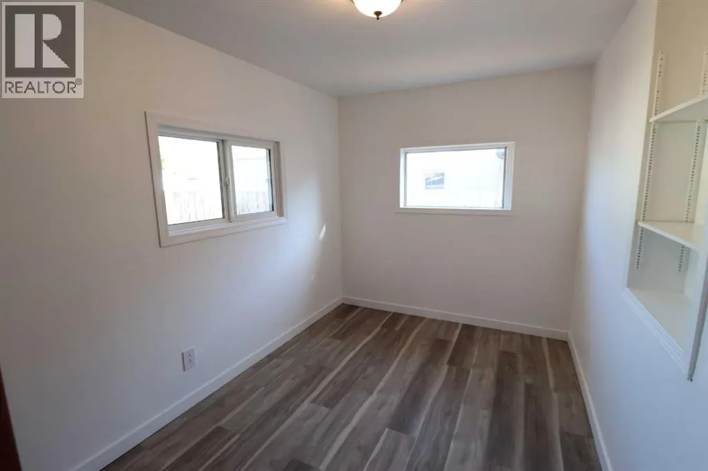 5103 44 ave
