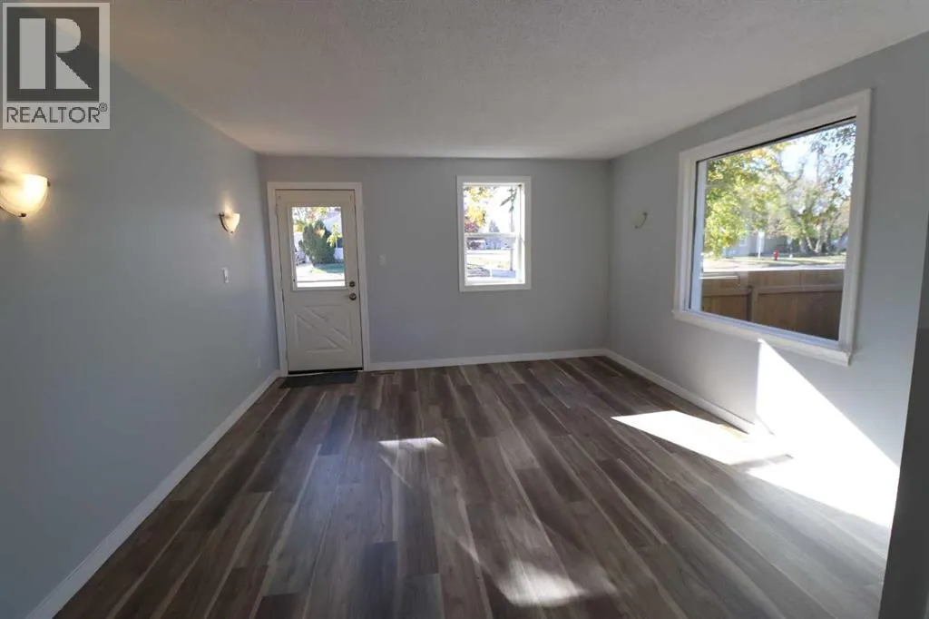 5103 44 ave