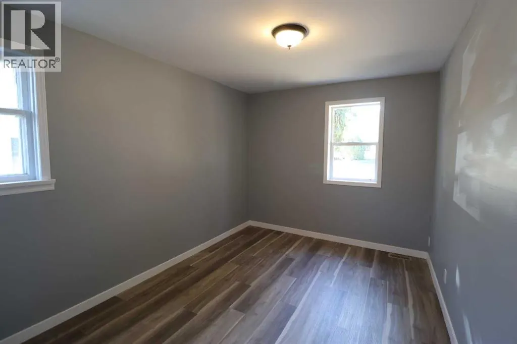 5103 44 ave