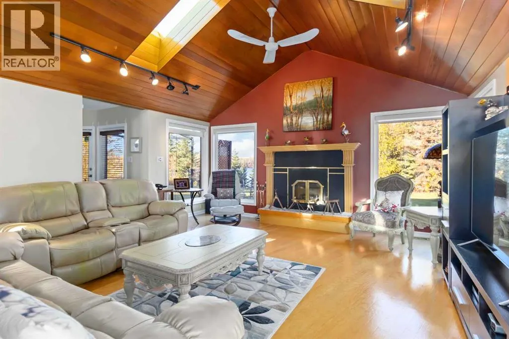 39 Poplar Crescent