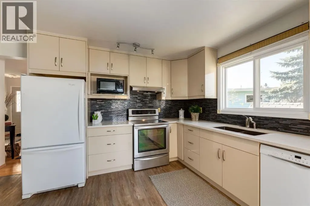 90 Allandale Close SE