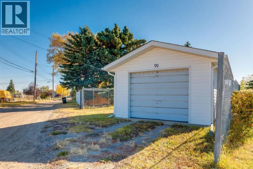 90 Allandale Close SE