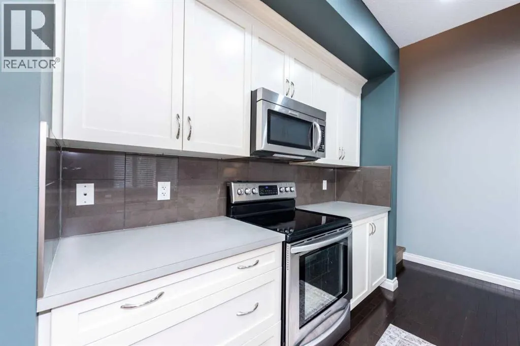 470 Mahogany Terrace SE