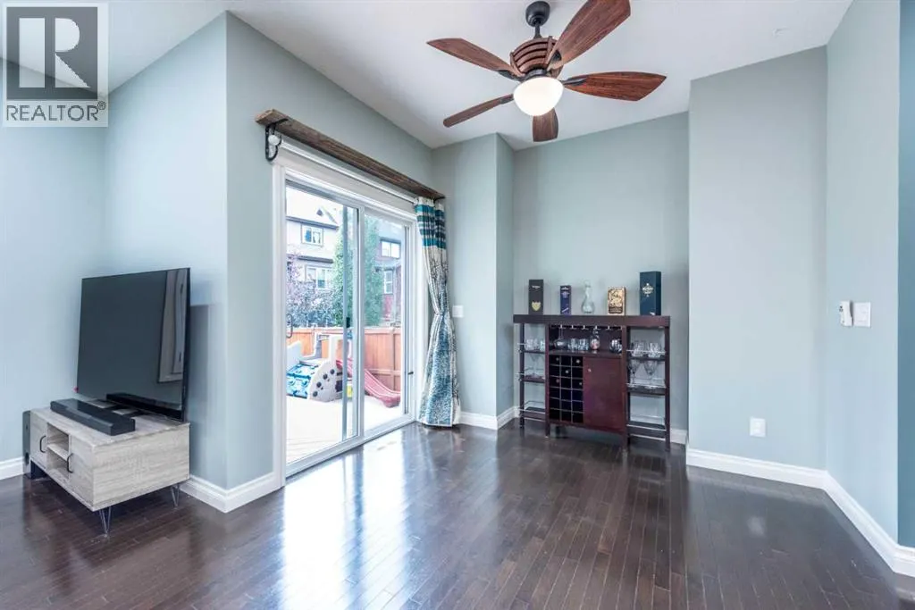 470 Mahogany Terrace SE