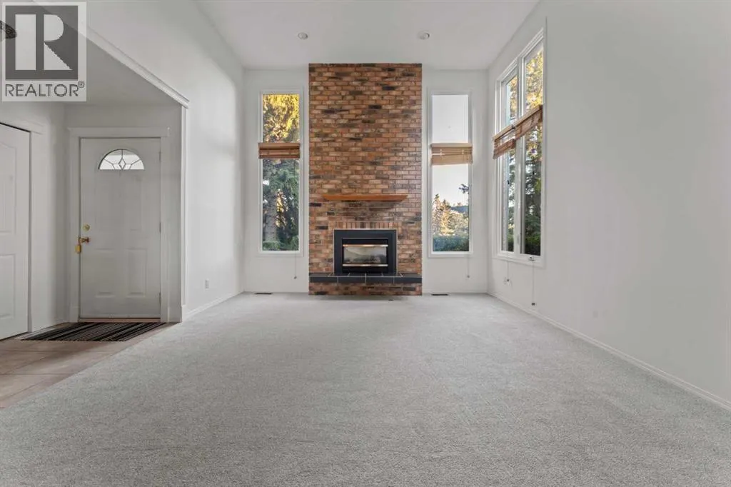 33, 5400 Dalhousie Drive NW