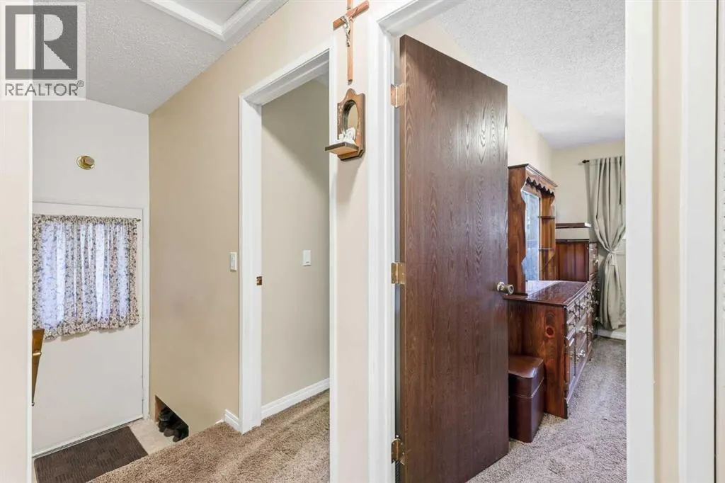 163 Whitewood Place NE