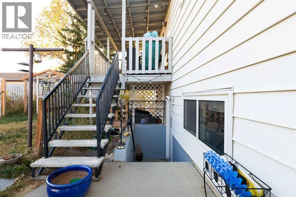 945 Columbia Boulevard W