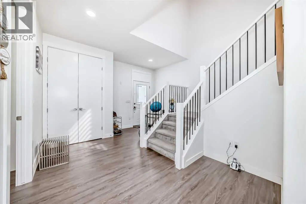772 Edgefield Crescent