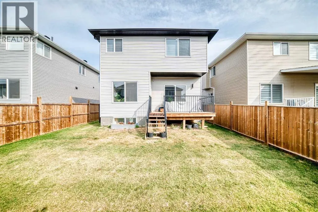 772 Edgefield Crescent