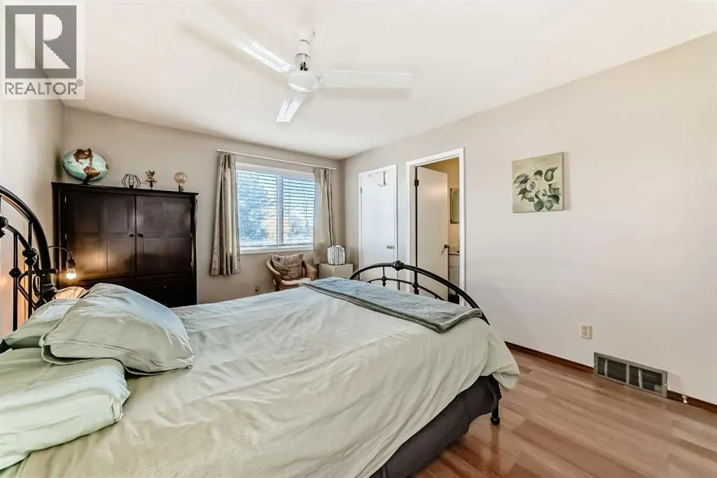 20 Rivergreen Crescent SE