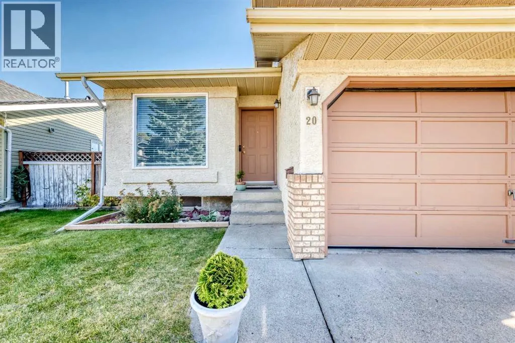 20 Rivergreen Crescent SE
