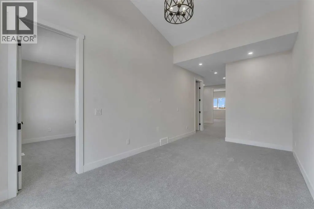 144 Saddlelake Manor NE