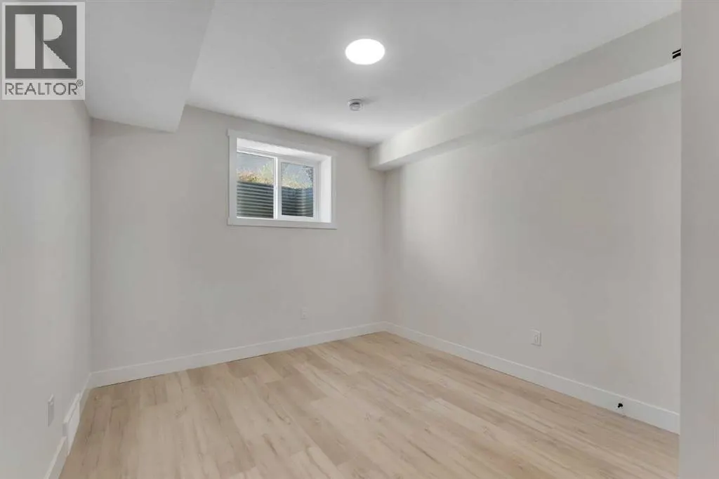 144 Saddlelake Manor NE