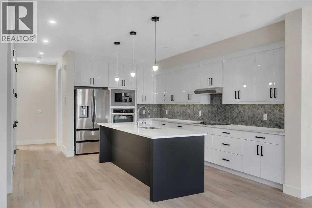 144 Saddlelake Manor NE
