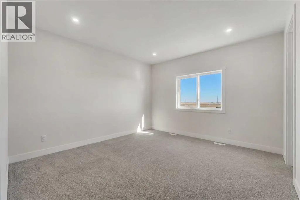 144 Saddlelake Manor NE