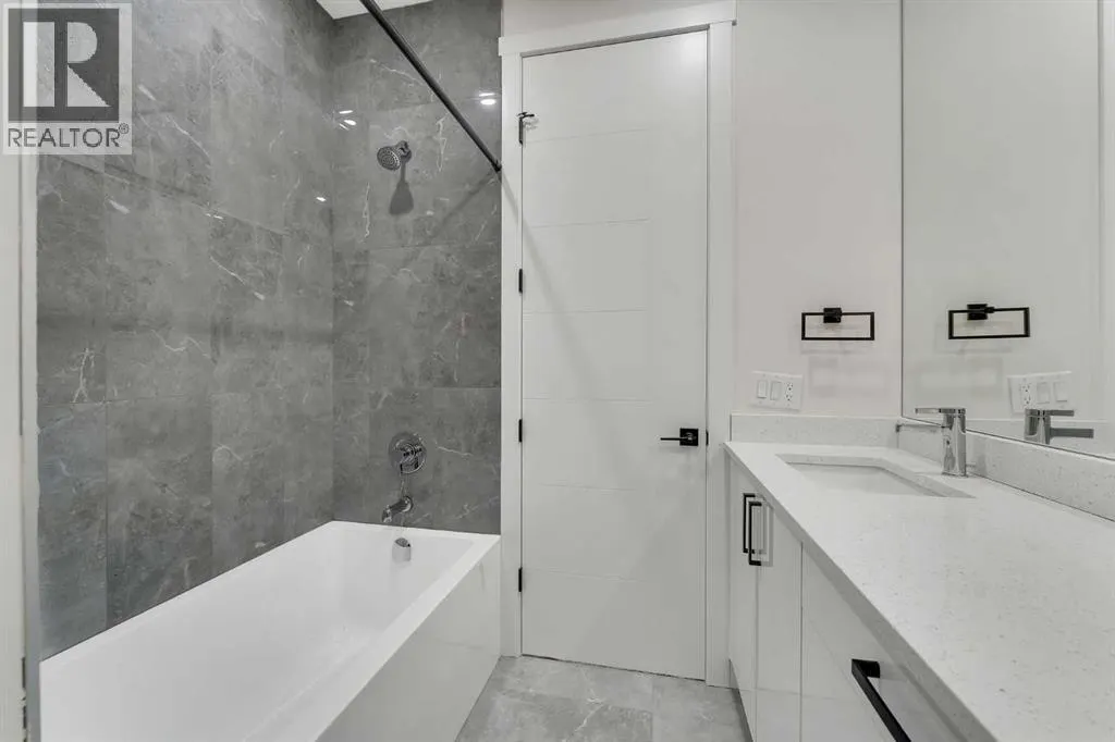 144 Saddlelake Manor NE