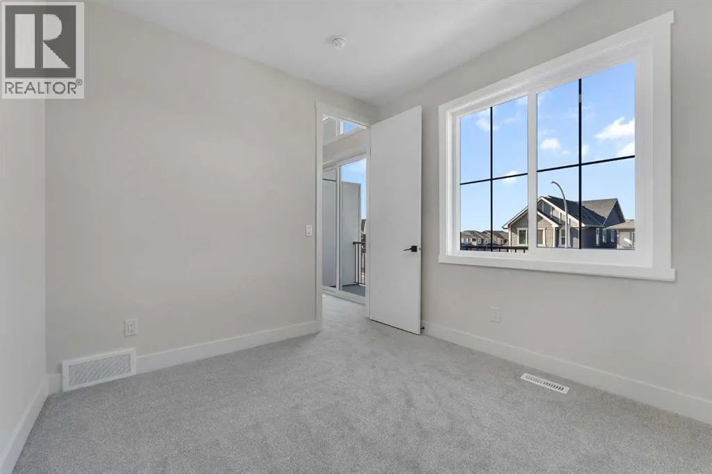 144 Saddlelake Manor NE
