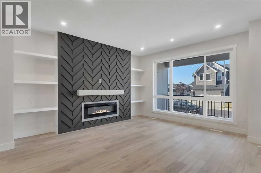 144 Saddlelake Manor NE