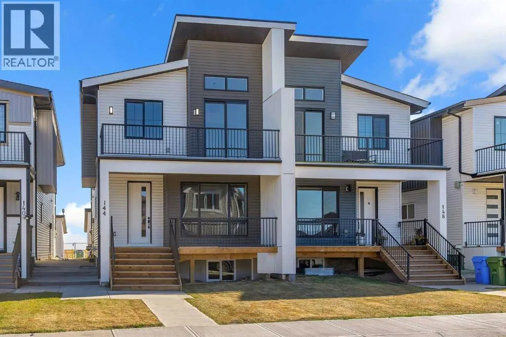 144 Saddlelake Manor NE