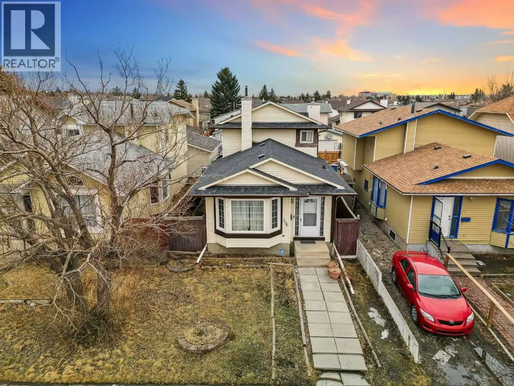 336 Whitworth Way NE