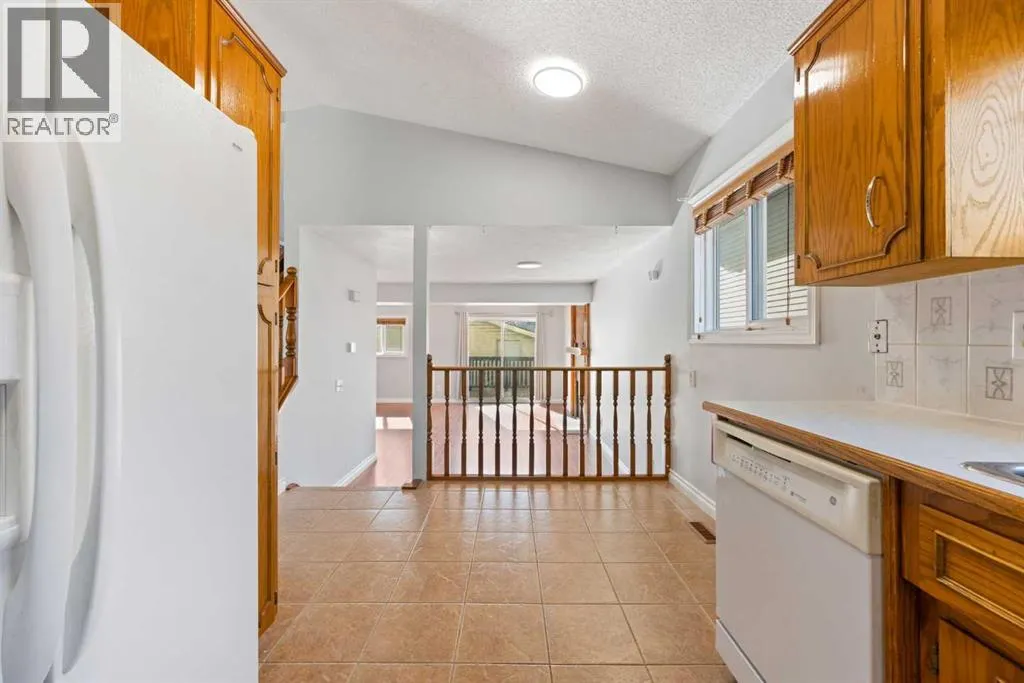 336 Whitworth Way NE