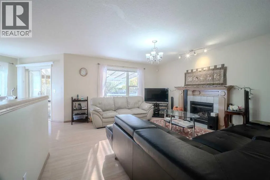 45 Arbour Crest Terrace NW