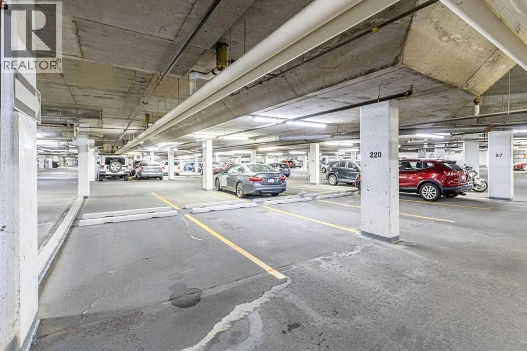 434, 60 Royal Oak Plaza NW