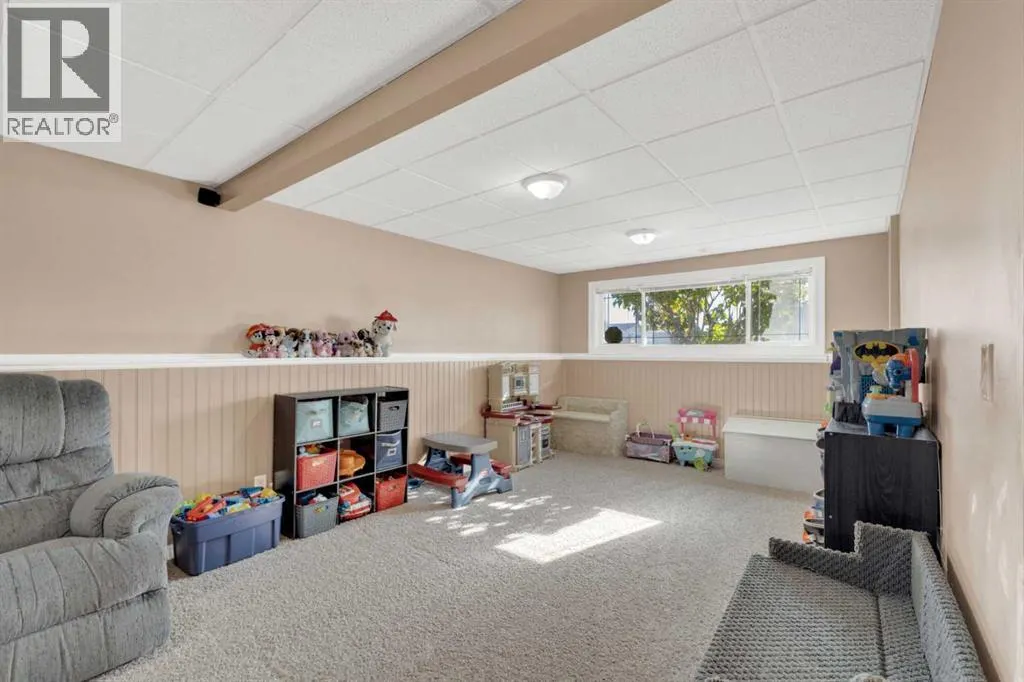 86 Donald Close