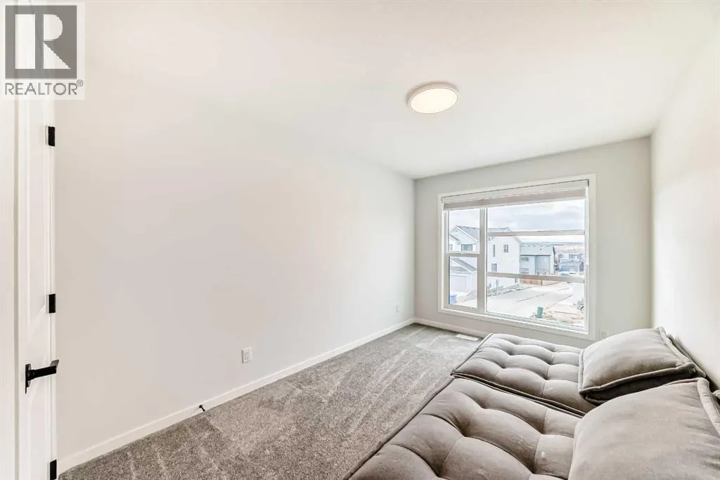 16 Lucas Passage NW