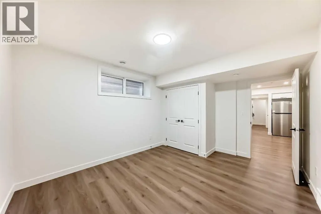 16 Lucas Passage NW