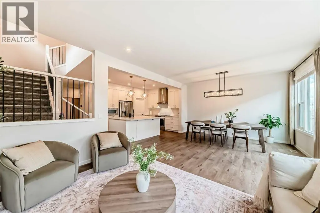 16 Lucas Passage NW