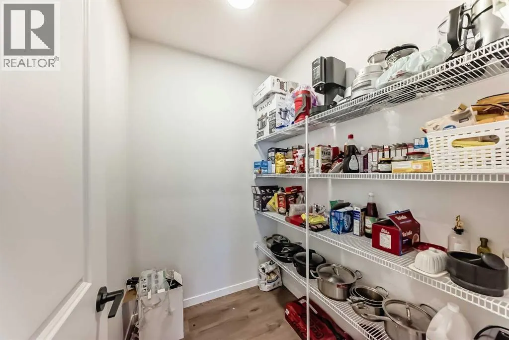 16 Lucas Passage NW