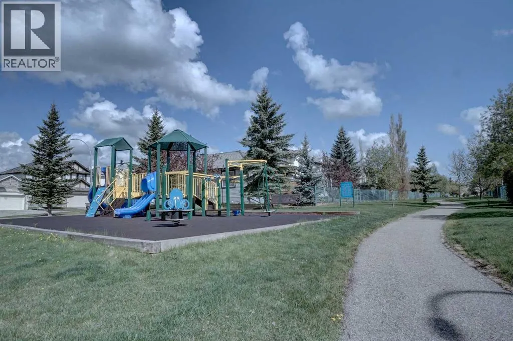 70 Glensummit Close