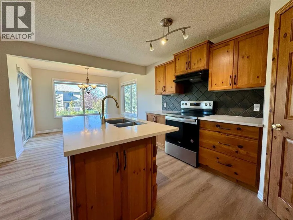 70 Glensummit Close