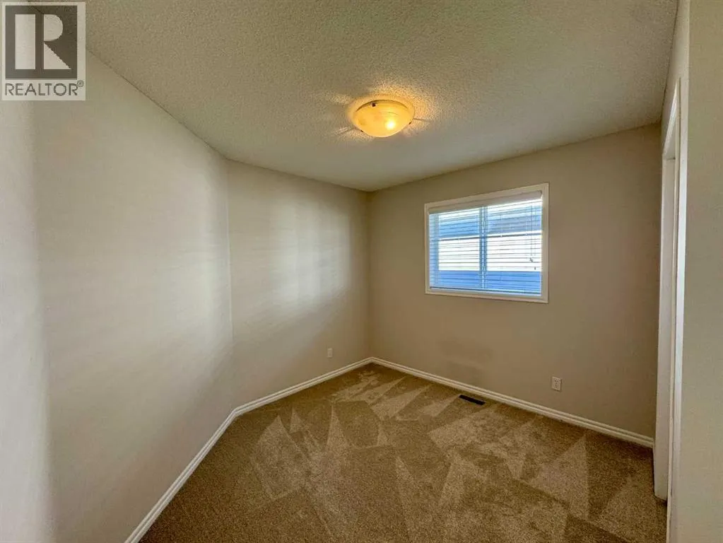 70 Glensummit Close