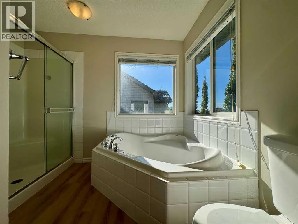 70 Glensummit Close
