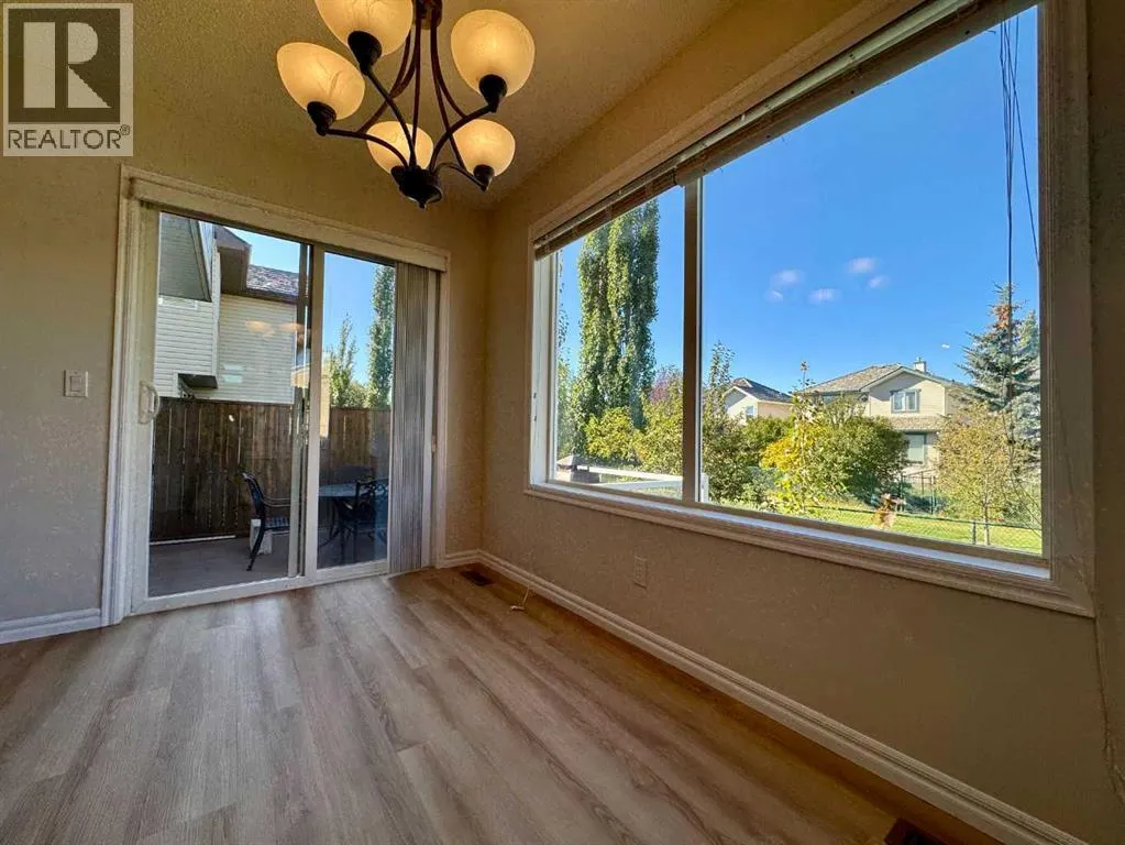 70 Glensummit Close