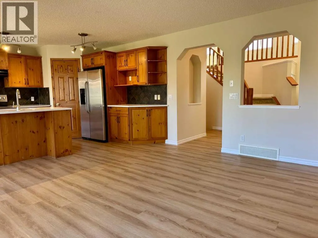 70 Glensummit Close