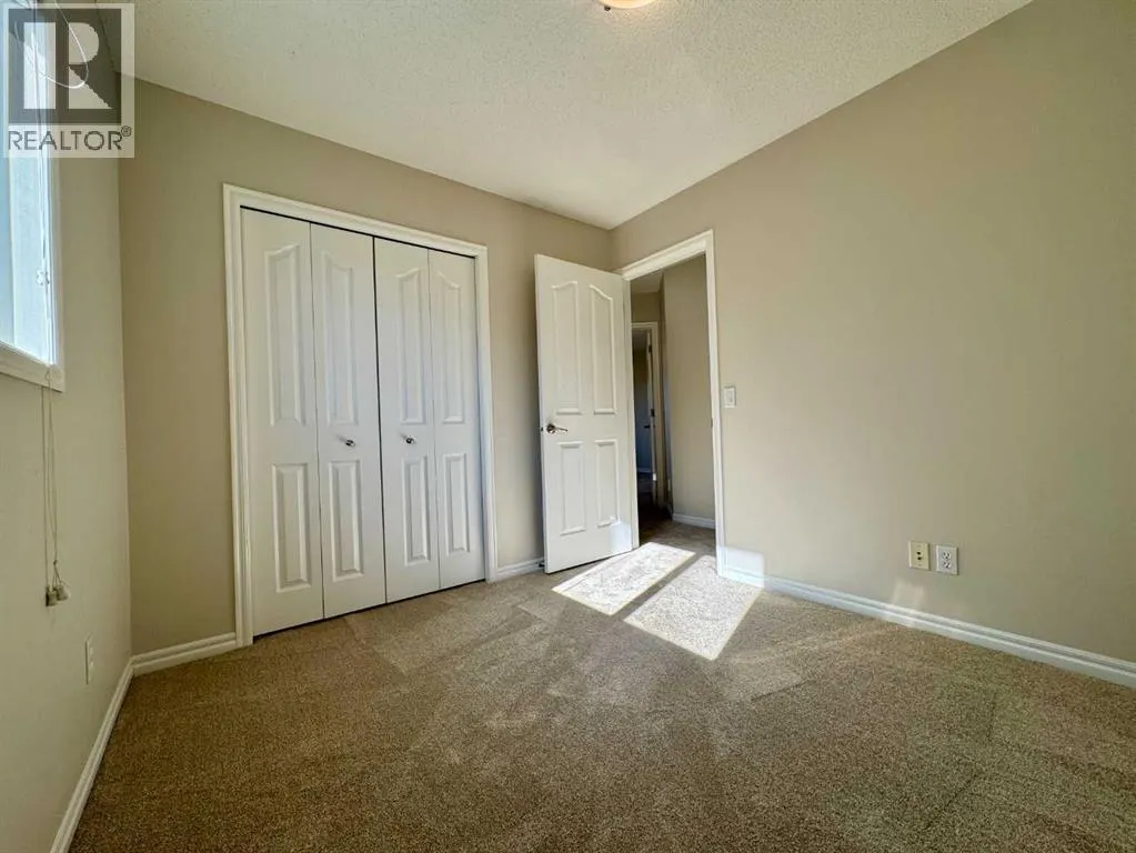 70 Glensummit Close