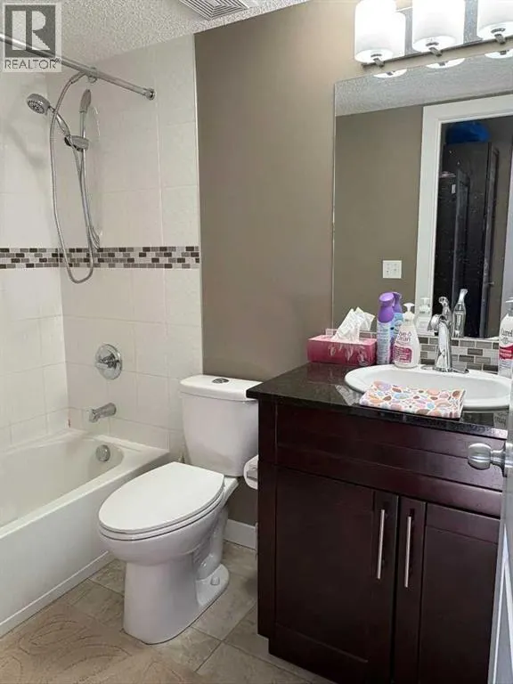 218, 5 Saddlestone Way NE
