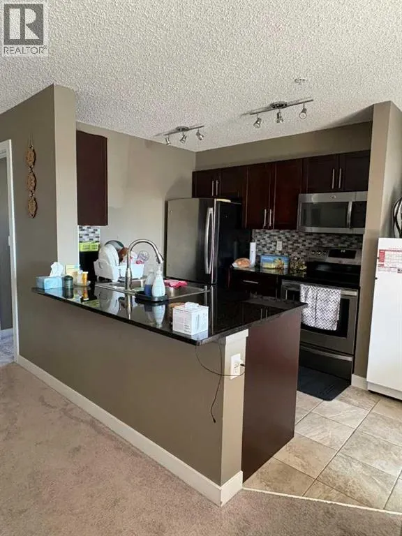 218, 5 Saddlestone Way NE