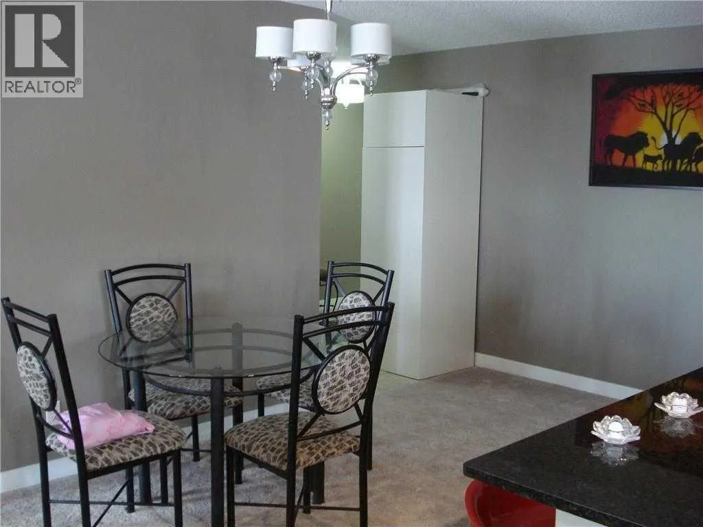 218, 5 Saddlestone Way NE