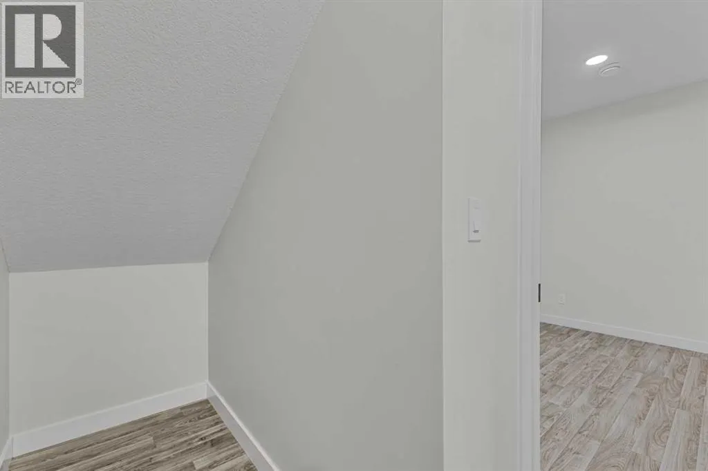 33 BELMONT Drive SW