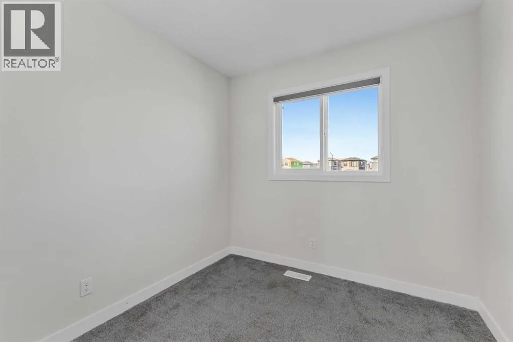 33 BELMONT Drive SW