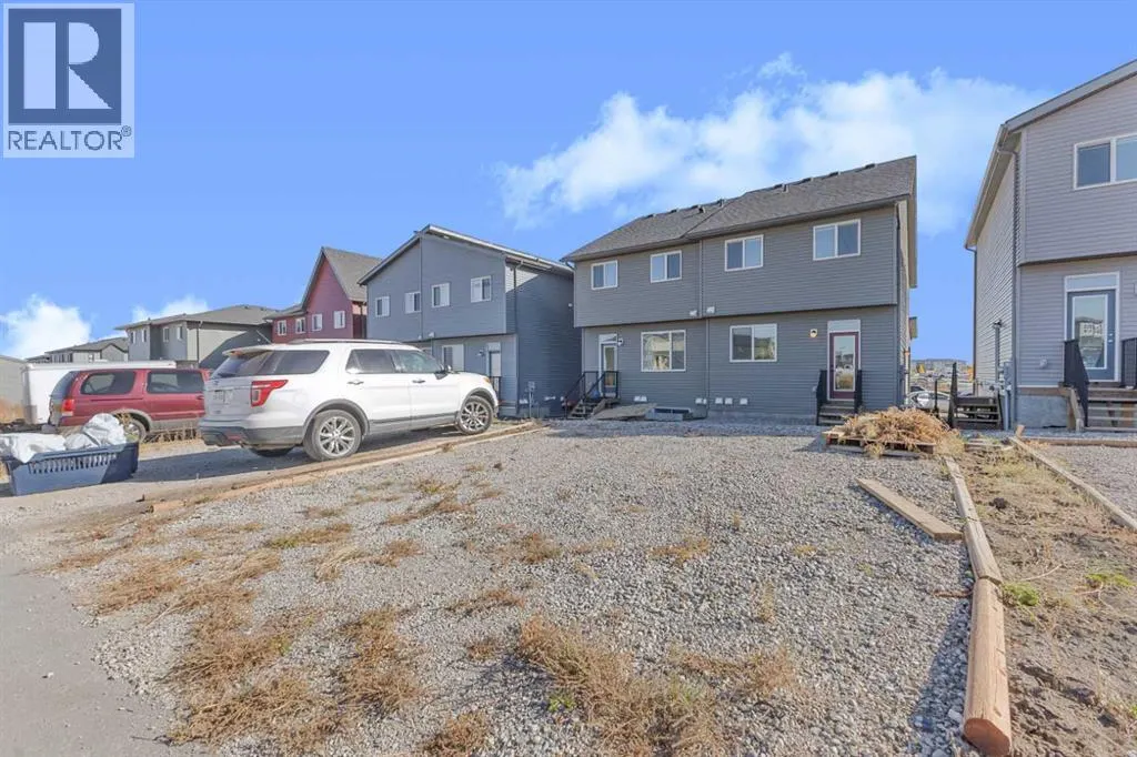 33 BELMONT Drive SW