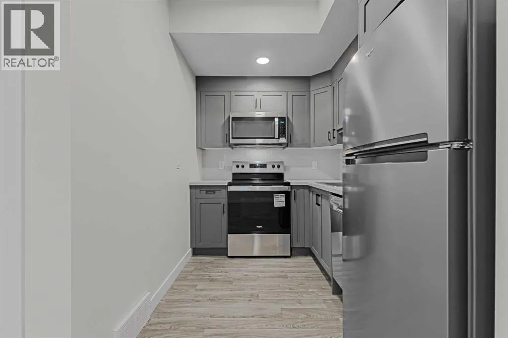 33 BELMONT Drive SW