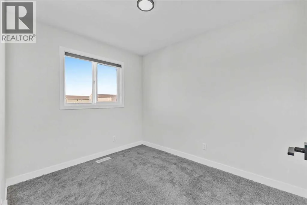 33 BELMONT Drive SW