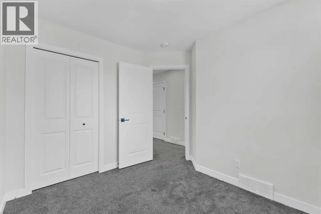33 BELMONT Drive SW